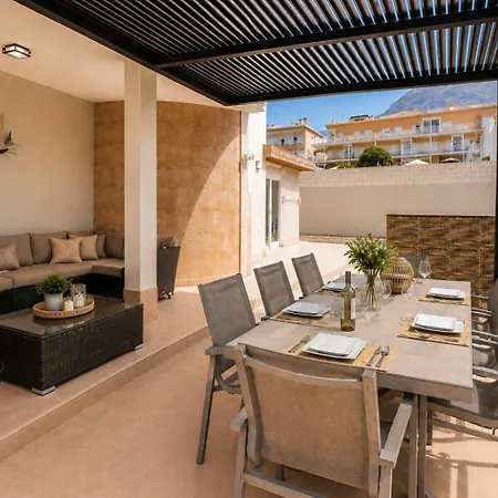 Sol Heated Pool Putting Sleeps 8 Villa Costa Adeje (Tenerife)