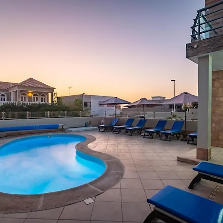 Sol וילה אדחה