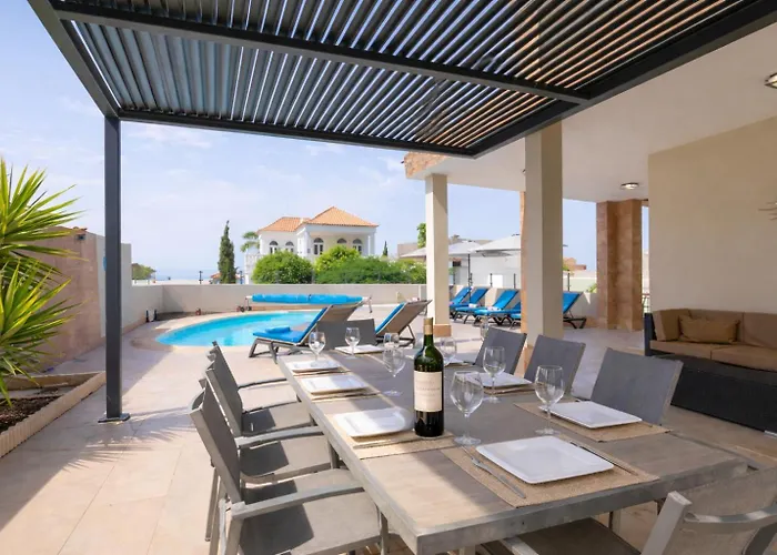 ヴィラ Sol アデヘ