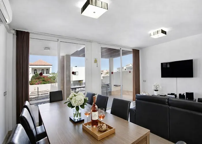 Вілла Sol Адехе